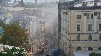 В центре Москвы произошел пожар, перекрыта Большая Никитская улица