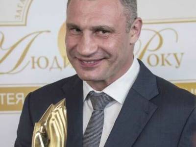 Кличко стал победителем премии "Человек года-2020" в номинации "Мэр года"
