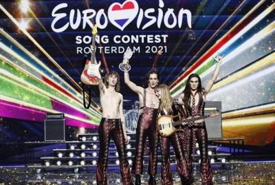 Отсутствие хитов и некомпетентное жюри: эксперты шоу-бизнеса о результатах "Евровидения 2021"