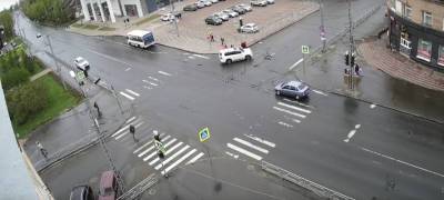 Объявленный в розыск водитель, который едва не снес пешеходов, сам явился в полицию Петрозаводска