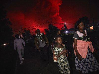 В Конго из-за извержения вулкана тысячи жителей бежали в соседнюю Руанду