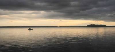 В Карелии ищут волонтеров с катерами для поиска тела утонувшего в Кончезеро рыбака