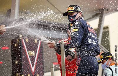 Ферстаппен выиграл Гран-при Монако и вышел в лидеры "Формулы-1"