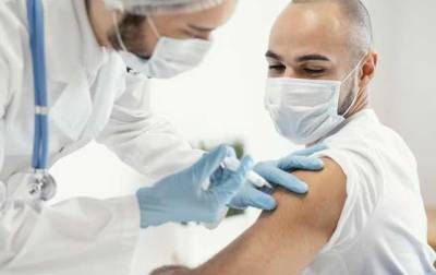 В Польше обе дозы COVID-вакцины получили более 5,5 млн человек
