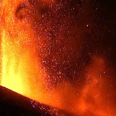Лава вулкана Ньирагонго в ДР Конго не дошла до города Гома