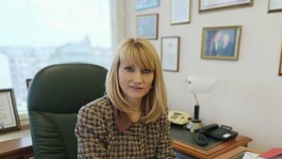 Депутат Журова выступила против несанкционированных митингов с привлечением детей