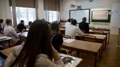Около 1,4 млн российских девятиклассников начнут сдавать ОГЭ с 24 мая