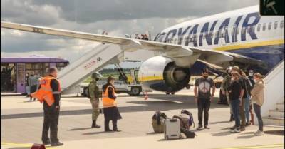 В Минске принудительно посадили самолет Ryanair и задержали основателя NEXTA Протасевича