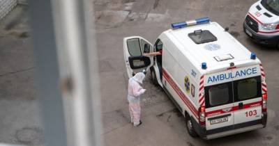 В Ивано-Франковске с четвертого этажа упала 13-летняя девочка