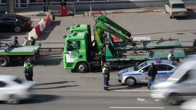 В Госдуме предложили возмещать повреждения машины при эвакуации без суда