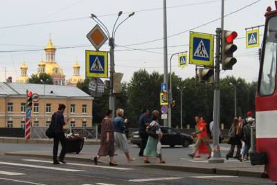 Петербург вошел в топ-3 регионов по расходам на соцсферу