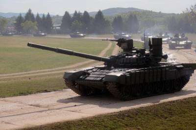 Новая партия танков Т-72МС «Белый орёл» и БРДМ-2 передана сербской армии
