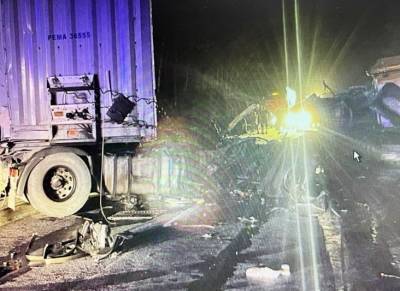 На трассе М-5 под Миассом при столкновении трех грузовиков погиб мужчина