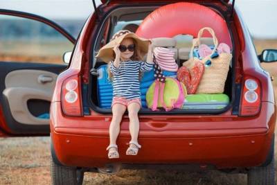 Что взять с собой в машину с ребенком, чтобы всем было комфортно