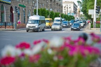 В понедельник утром в Волгограде образовались 6-балльные пробки