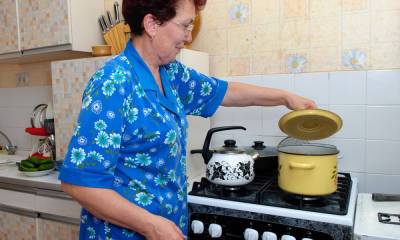 В Петрозаводске женщина получила серьезные травмы при готовке