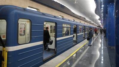 Движение участке четвертой линии петербургского метро временно приостановили