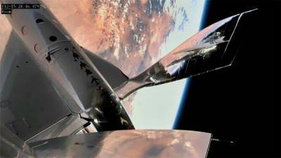 Космический туризм: ракетоплан Virgin Galactic успешно долетел до границы космоса