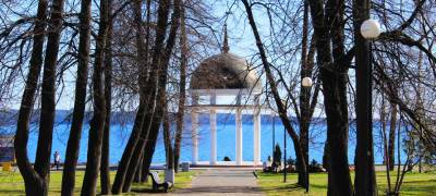 В России туристы признались, что хотят провести отпуск на берегу Онежского озера в Карелии и Ленобласти