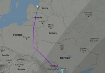 В Латвии решили отказаться от полетов над Беларусью после посадки самолета Ryanair