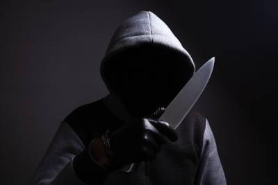 В Тверской области мужчина напал с ножом на подростка