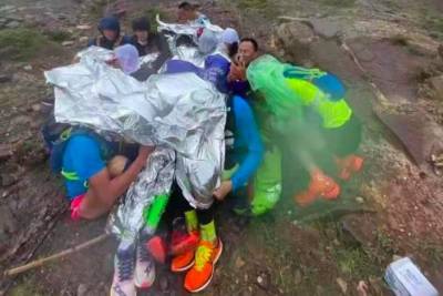 Во время марафона в Китае десятки людей замерзли насмерть: фото, видео и детали трагедии