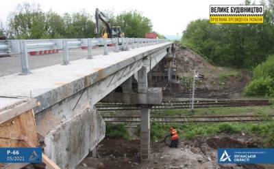 На Луганщине набирает обороты ремонт на мосту через реку Беленькая и Пролетарском мосту в Лисичанске