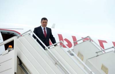 Президент Киргизии прибыл в Сочи на встречу с Путиным