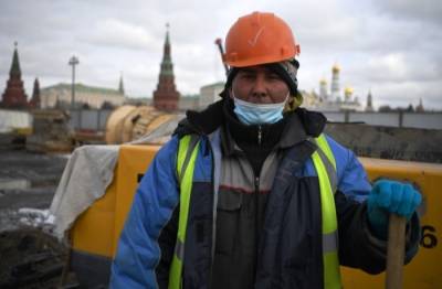 На стройках Москвы не хватает 25 тысяч рабочих
