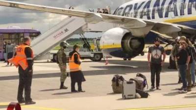 Принуждение самолета к посадке в Минске - серьезное посягательство на гражданскую авиацию в Европе, - Маас