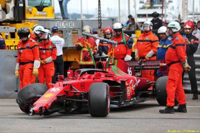 В FIA уверены, что Леклер не разбивал машину специально