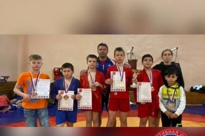 Самбисты из Серпухова успешно выступили на турнире в Протвино