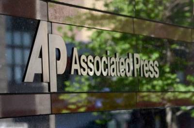 Associated Press считает, что домашний арест Медведчука – это часть масштабной кампании против украинской оппозиции
