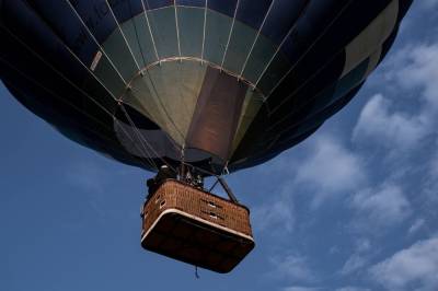 Воздушный шар вместе с пассажирами рухнул под Тулой
