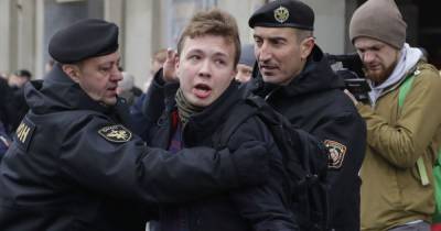 Правозащитники Беларуси признали задержанного оппозиционера Романа Протасевича политзаключенным