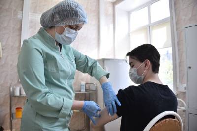Более 10 миллионов россиян полностью привились от коронавируса