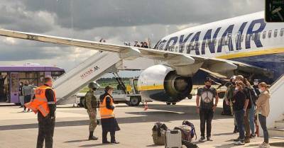 Вынужденная посадка самолета Ryanair в Минске: что известно к этому часу