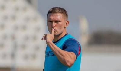 Тренер избил в аэропорту Еревана игравшего за "Пюник" российского футболиста