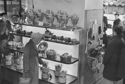 Главархив рассказал, как в мае 1953 года расширяли ассортимент столичных магазинов