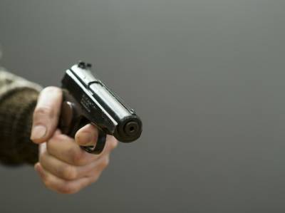 Мужчина расстрелял своего оппонента на детской площадке в Солнцево