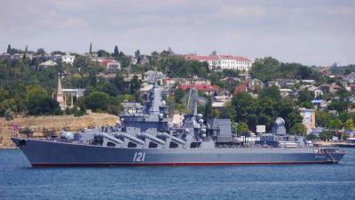 Крейсер «Москва» готовится к дальнему походу