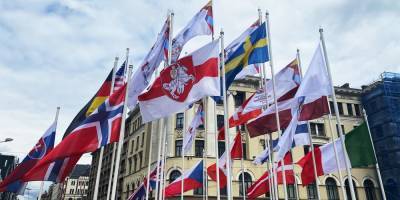 Власти Латвии сняли флаг Белоруссии на ЧМ по хоккею в Риге