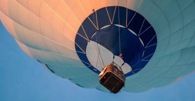 Ветер отбросил воздушный шар с 12 пассажирами на провода под Тулой
