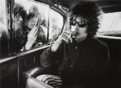 Икона стиля: 20 винтажных фото Боба Дилана