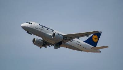 Рейс Lufthansa задержали в Минске, объяснив это угрозой теракта