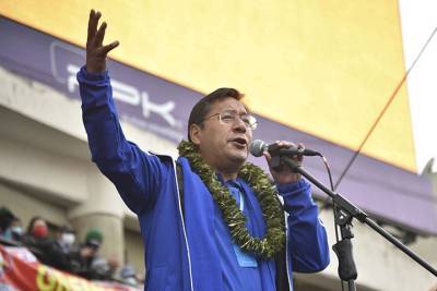Президент Боливии привился «Спутником V»