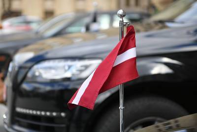 Минск высылает всех сотрудников посольства Латвии
