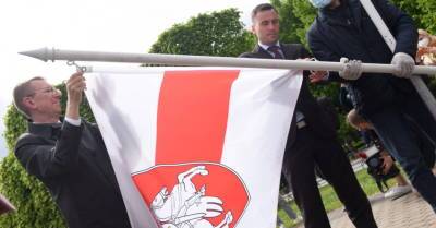 Замена флага в Риге: Беларусь выдворяет посла Латвии и весь персонал посольства