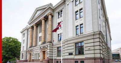 Ответ Минску на высылку дипломатов назвали в Риге