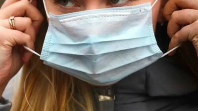 Иммунолог посоветовал россиянам соблюдать советы Роспотребнадзора о ношении масок